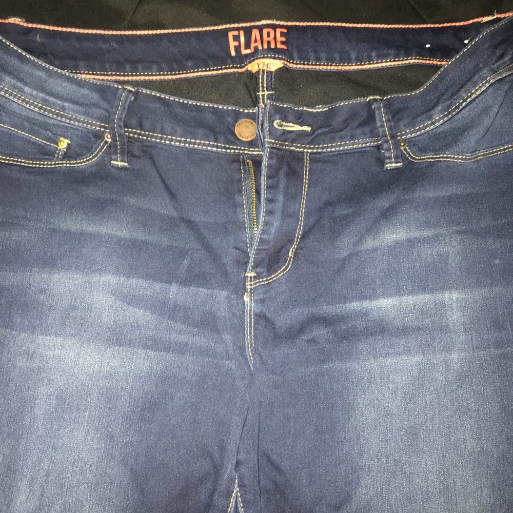 YMI FLARE SIZE 18 Jeans